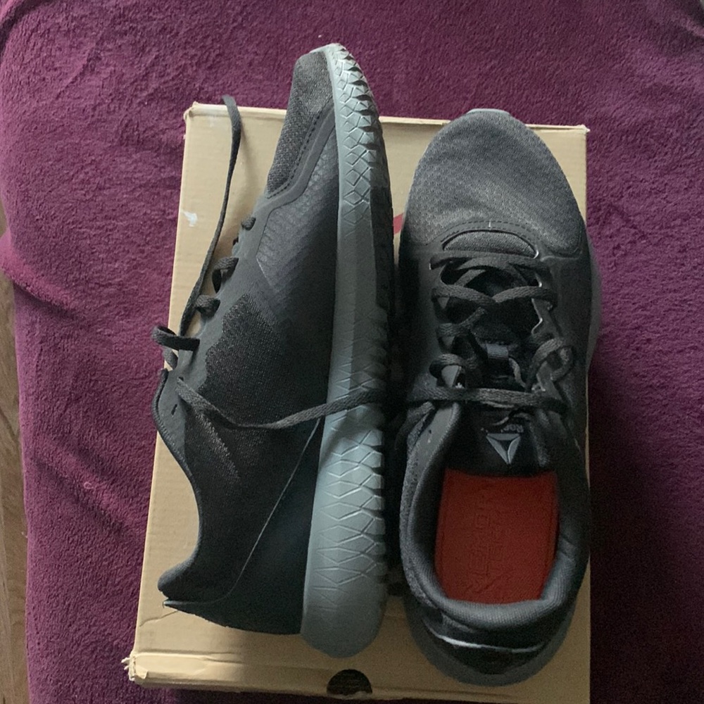 selling a pair of reebok sneakers